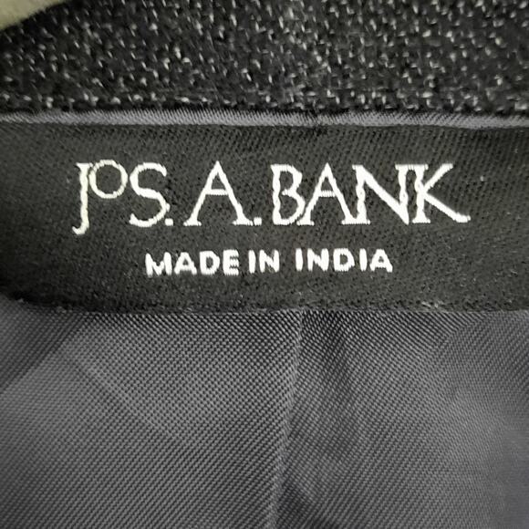 Jos A Bank Signature 41R Blazer Men Wool Gray Windowpane 2Btn Sport Coat Jacket - Picture 3 of 8